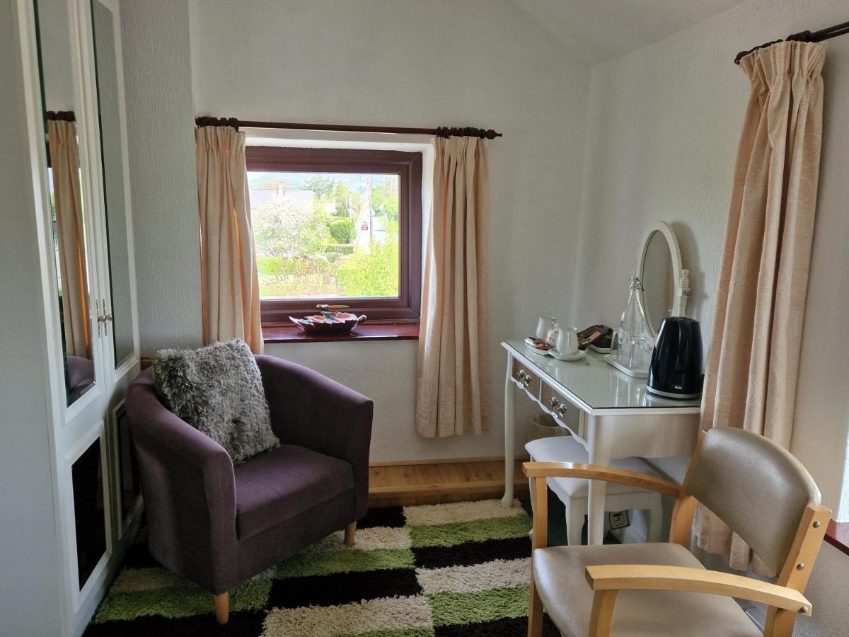 Ty Llew Hotel Llandysilio ภายนอก รูปภาพ
