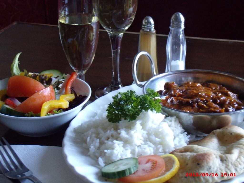 Ty Llew Hotel Llandysilio ภายนอก รูปภาพ
